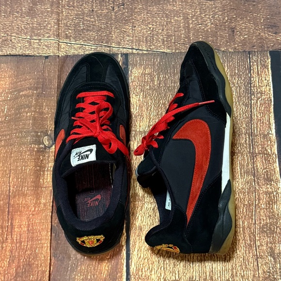 Men’s Nike Air Zoom FC Manchester United040204Size 13